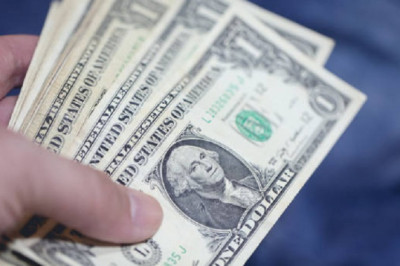 A secretary turned $180 into $7.2 million by holding her employer's stock for 75 years