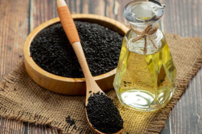 The Complete List of Black Seed Oil Benefits: Harness Its Power for Hair, Skin, and Wellness
