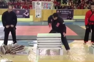 Unbelievable Kung Fu Skills: Watch These Masters Defy Gravity!