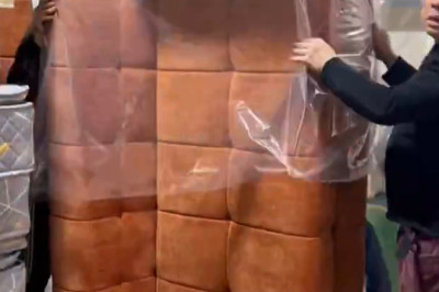Chinese Frameless Sofas: The Latest Viral Trend Taking Over Social Media!