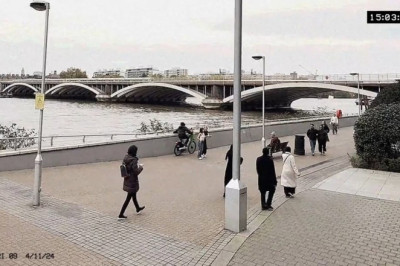 Model Astrid Wett's Phone Stolen In Broad Daylight: Audacious Thief On E-bike Strikes By River Thames!